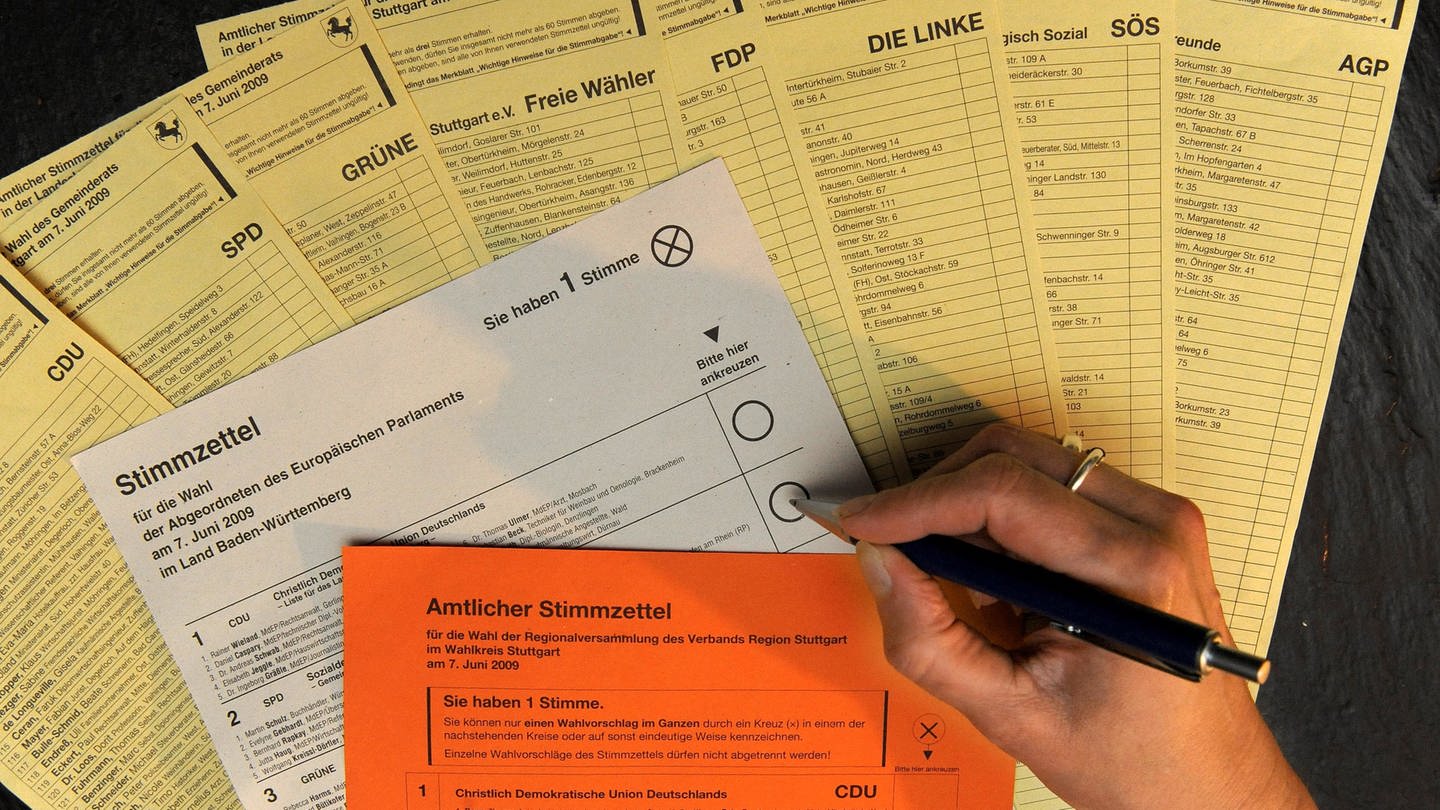 Stimzettel für die Europa- und Kommunalwahlen (Foto: dpa Bildfunk, Picture Alliance)