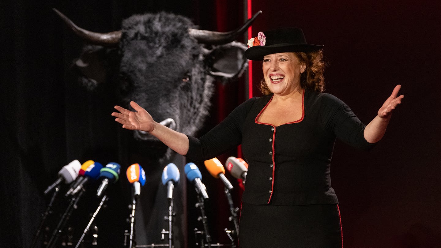 Luise Kinseher, Preisträgerin für Deutschland beim Salzburger Stier 2022 (Foto: Pressestelle, BR/Markus Konvalin)