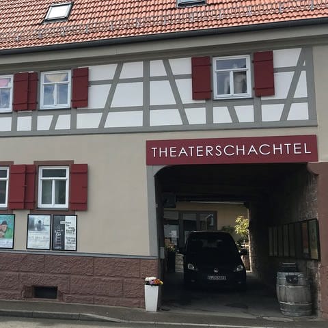 Theaterschachtel in Neuhausen