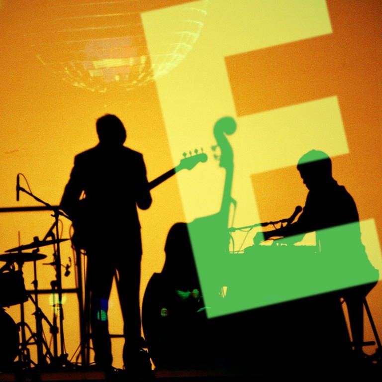Bühnenbild mit E (Foto: SWR, Armin Chodzinski - Anja Boxhammer)