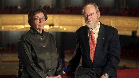 Annie Proulx und Charles Wuorinen anlässlich der Uraufführung der Oper „Brokeback Mountain“ in Madrid.