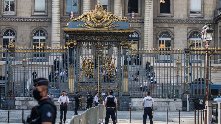 Tor zum Palais de Justice in Paris