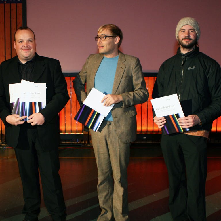 Preisverleihung 2011 in Donaueschingen: Bernhard Hermann (Hörfunkdirektor des SWR), Mark Brüderle, Tim Elzer, Daniel van den Eijkel.  (Foto: SWR, Astrid Karger )
