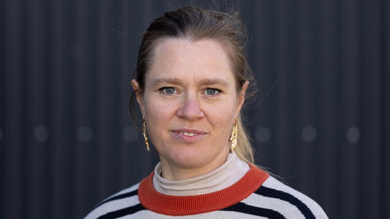 Katharina Zimmerhackl (Karl-Sczuka-Recherchestipendium 2023 in Zusammenarbeit mit dem Goethe-Institut)