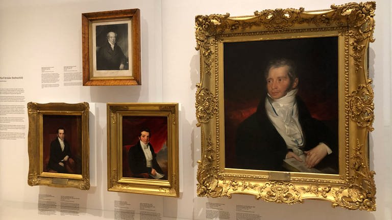 Ausstellungsstücke im Jüdischen Museum Frankfurt: Portraits der Familie Rothschild