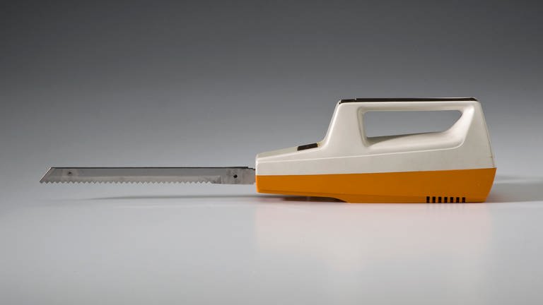 Elektrischer Bratenmesser "Moulinex", 1970er Jahre (Foto: Pressestelle, Museum für Alltagskultur, Foto: Hendrik Zwietasch)