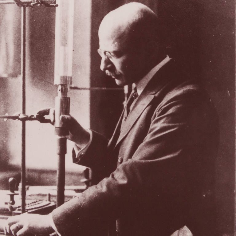 Fritz Haber in seinem Labor in Karlsruhe