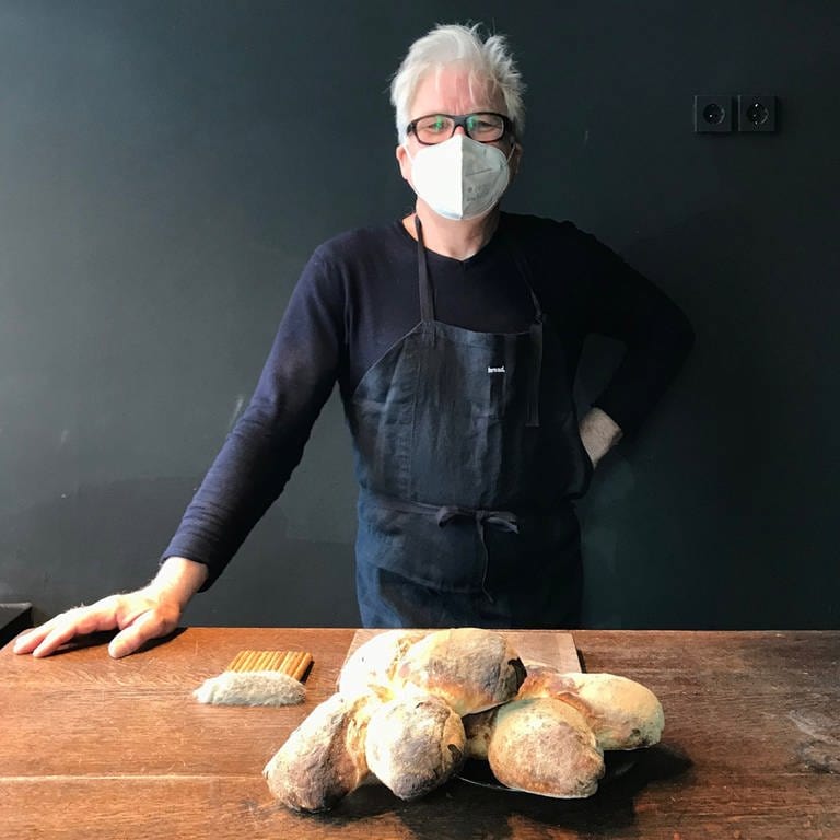 Christian Aeby mit seinem Buerli-Brot (Foto: Christian Aeby )