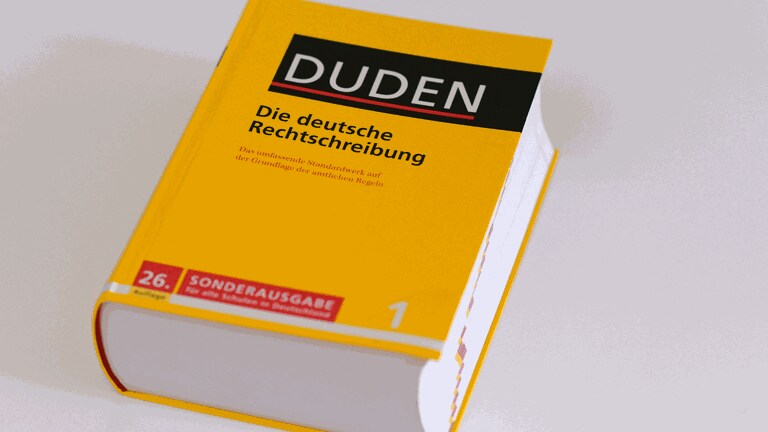 Der Deutsche Duden für Rechtschreibung (Foto: IMAGO, MIS, Duden)