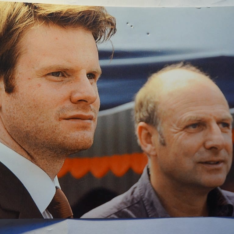 Links im Bild der Sohn Jasper Schüler, rechts der Autor und Vater Rainer Schildberger (Foto: Pressestelle, Rainer Schildberger )