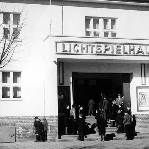 Das Lichtspielhaus in Labiau. (Undatierte Aufnahme). Symbolfoto (Foto: picture-alliance / Reportdienste, Hans Peter Stegenwalner)