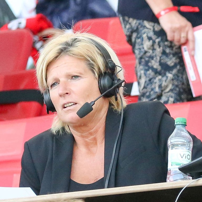 Claudia Neumann, Fußballkommentatorin (Foto: IMAGO, Markus Endberg)