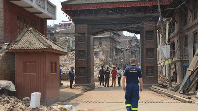 Auch in Bhaktapur sind die Folgen des Erdbebens deutlich sichtbar (Foto: Pressestelle, THW - Georgia Pfleiderer)
