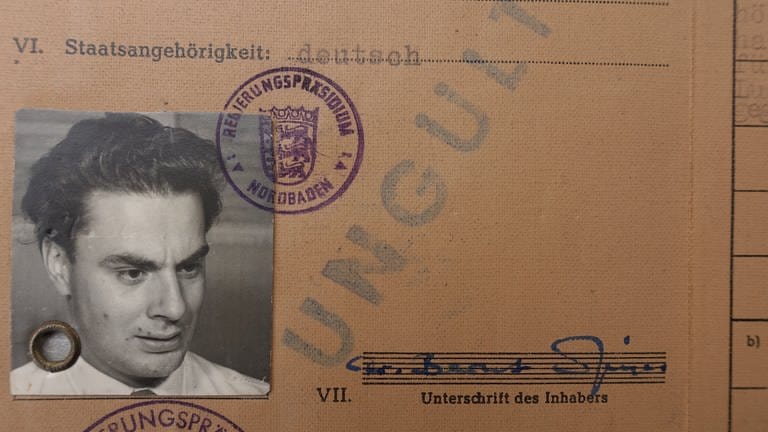 Foto aus dem Studentenausweis Wintersemester 194546, Universität Heidelberg.