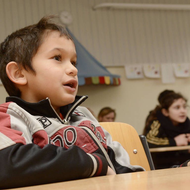Kinder mit Migrationshintergrund in einer Grundschule