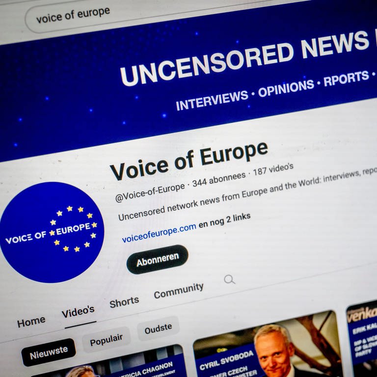 Website „Voice of Europe“  (Foto: picture-alliance / Reportdienste, picture alliance / ROBIN UTRECHT | Robin Utrecht)
