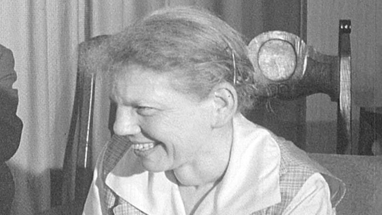 Nahaufnahme von Gertrud Luckner, Tagesschau 1961, Gertrud Luckner wird vom jüdischen Nationalfonds für ihren Einsatz ausgezeichnet (Foto: Pressestelle, tagesschau -)