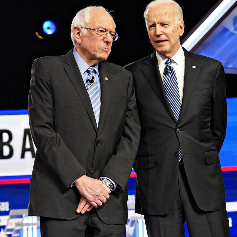Die demokratischen Präsidentschaftsbewerber Bernie Sanders und Joe Biden (Foto: IMAGO, UPI Photo)