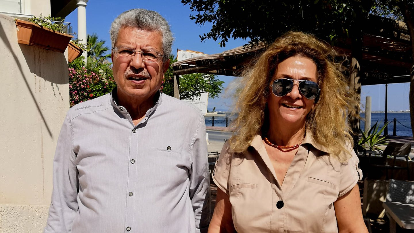 Samia Saber und Tahar Cheikh sind vor vierzig Jahren mit der PLO nach Tunesien gekommen. (Foto: Sarah Mersch)