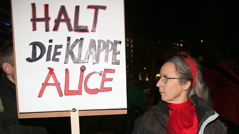Alice Schwarzer (Foto: picture-alliance / Reportdienste, dpa | Wolfgang Kumm)