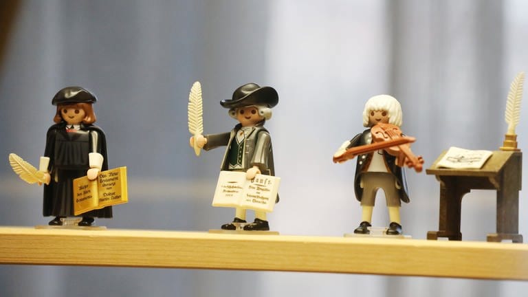 Playmobilfiguren Luther, Goethe und Bach (Foto: picture-alliance / Reportdienste, picture alliance / dpa | Bodo Schackow)