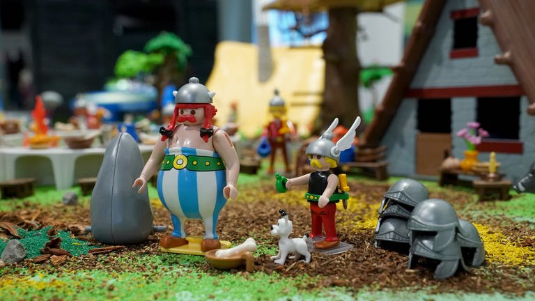 Asterix und Obelix als Playmobilfiguren (Foto: picture-alliance / Reportdienste, picture alliance / dpa | Marcus Brandt)