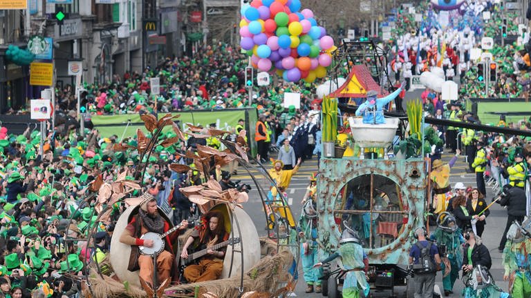 Impressionen aus aller Welt vom Saint Patrick's Day: 2016, Dublin (Foto: picture-alliance / Reportdienste, NurPhoto | Artur Widak)