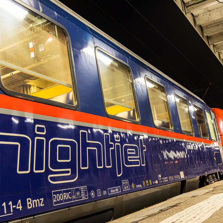 Neue Nachtzugverbindung ab Stuttgart. (Foto: IMAGO, IMAGO / Arnulf Hettrich)