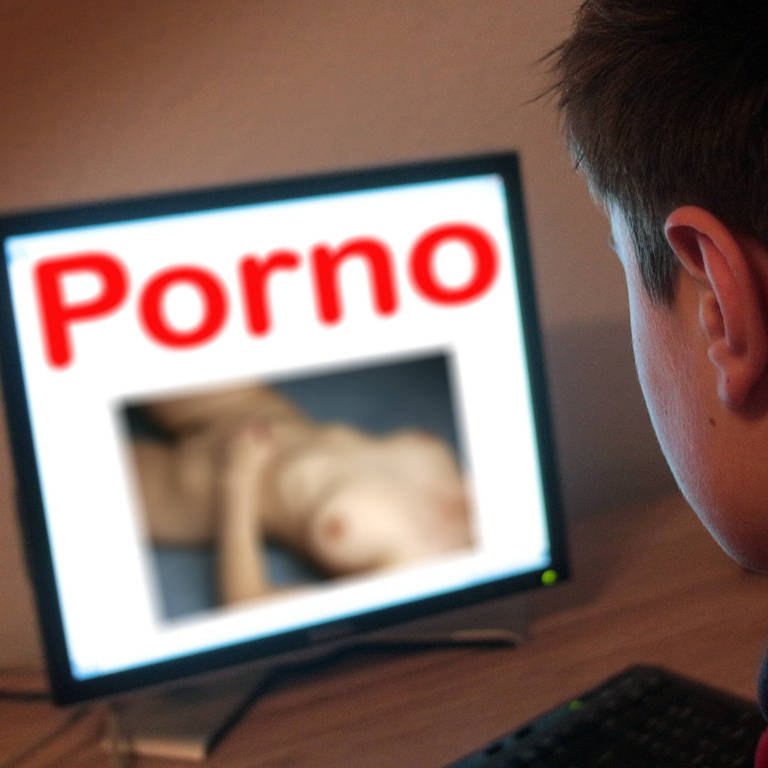 Symbolbild zum Internet Konsum von Pornos durch Kinder und Jugendliche (Foto: IMAGO, IMAGO / Ralph Peters)