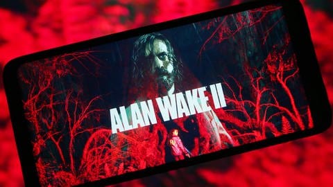 "Alan Wake 2" auf einem Smartphone