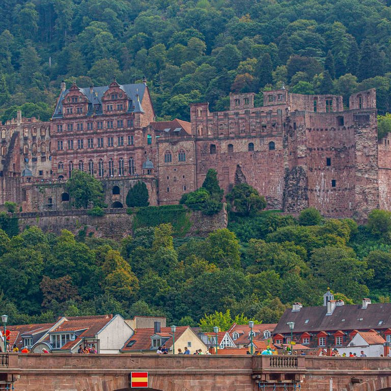 Das Heidelberger Schloss ist eine der berühmtesten Ruinen Deutschlands und das Wahrzeichen der Stadt.