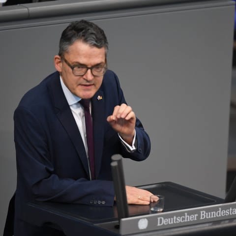 Roderich Kiesewetter (CDU) bei der Bundestagsdebatte zur "Friedensinitiative für die Ukraine und Russland".