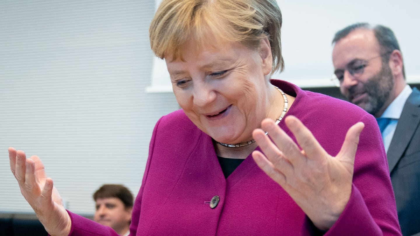 Angela Merkel in einer Fraktionssitzung von CDU und CSU im Bundestag. (Foto: picture-alliance / Reportdienste, Kay Nietfeld)
