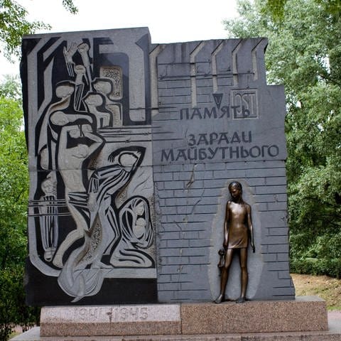 Gedenkstein für die Opfer des Nationalsozialismus in Babyn Jar, Ukraine