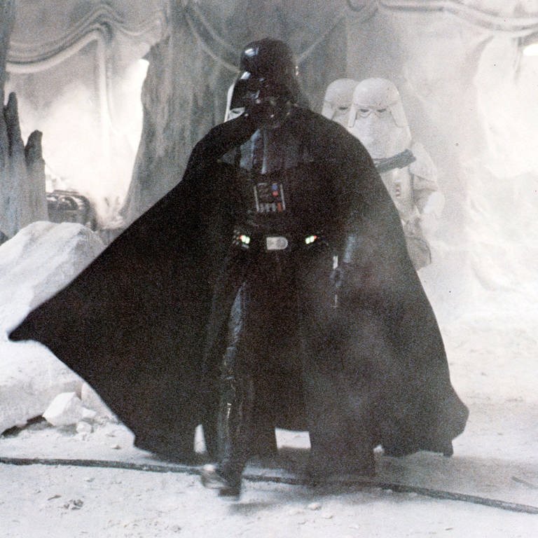Darth Vader in Kampfmontur (Foto: IMAGO, Image courtesy LUCASFILM / Ronald Grant Archive / Mary Evans)