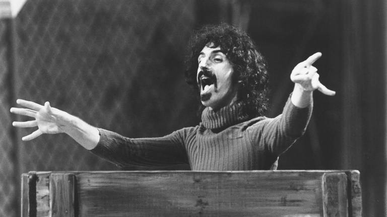 Zwischen Wahnsinn und Genie: Am 21.12.2020 wäre der Ausnahmemusiker Frank Zappa 80 Jahre alt geworden.