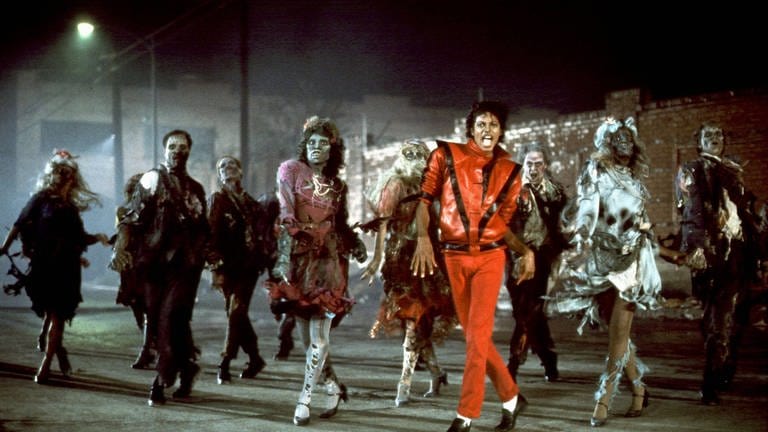 Michael Jackson im Musikvideo zu Thriller (Foto: picture-alliance / Reportdienste, imago images/Mary Evans)