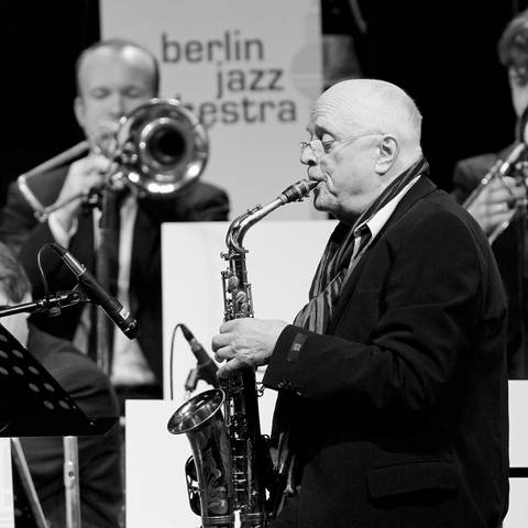 Saxofonist Ernst-Ludwig Petrowsky (Foto: picture-alliance / Reportdienste, Eventpress / Hoensch)