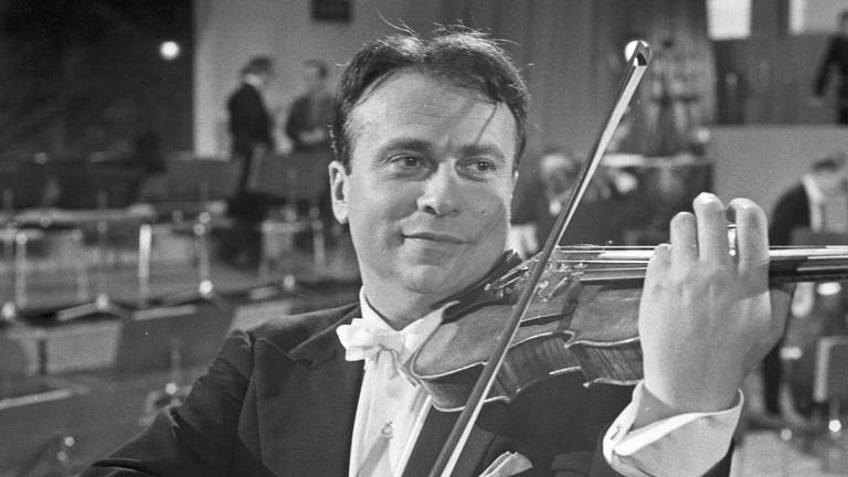 Der polnische Violinist Henryk Szeryng bei einem Konzert in Hamburg, Deutschland 1960er Jahre (Foto: IMAGO, Roba/SiegfriedxPilz UnitedArchives09604)