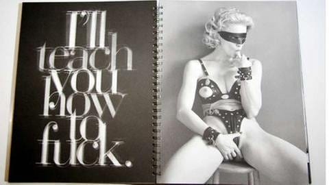 1992 brachte Madonna neben ihrem Studioalbum "Erotica" auch einen pornografischen Bildband namens "Sex" heraus. Mit rund 1,5 Millionen verkauften Exemplaren gehört dieser bis heute zu den meistverkauften Bildbänden aller Zeiten.  (Foto: picture-alliance / Reportdienste, dpa )