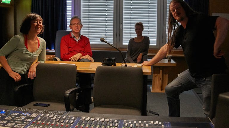 Akiko Ahrendt & Florian Zwißler bei der Produktion für #zusammenspielen (Foto: Pressestelle, Leonie Reineke)