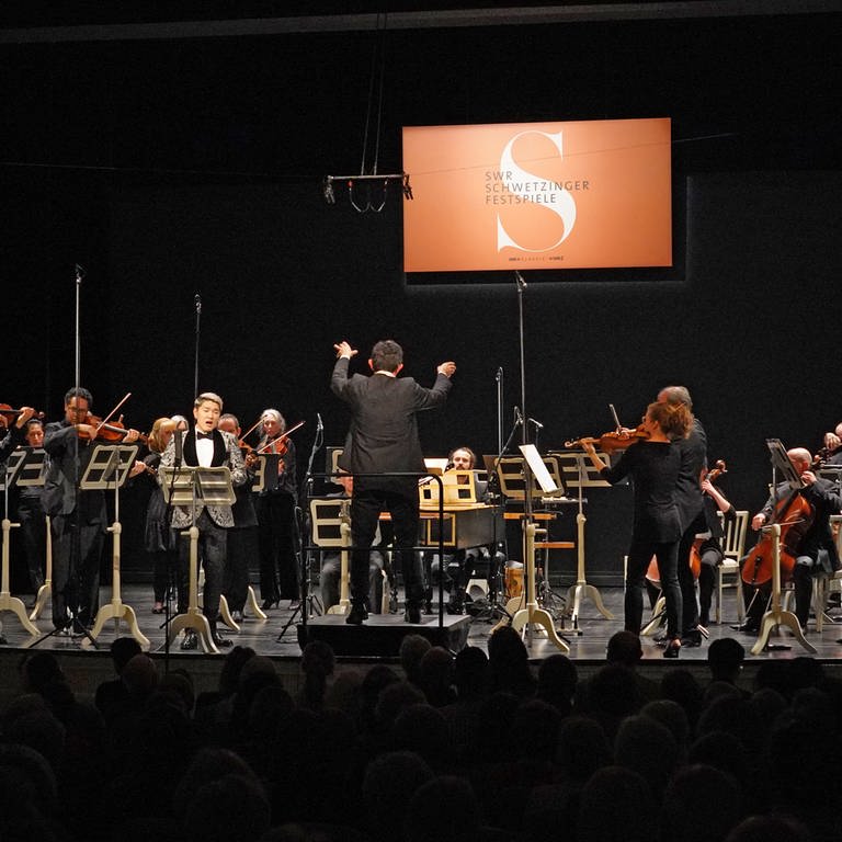 SWR Symphonieorchester mit Václav Luks (Leitung) und Kangmin Justin Kim (Countertenor) (Foto: SWR, Anna Jenetzky)