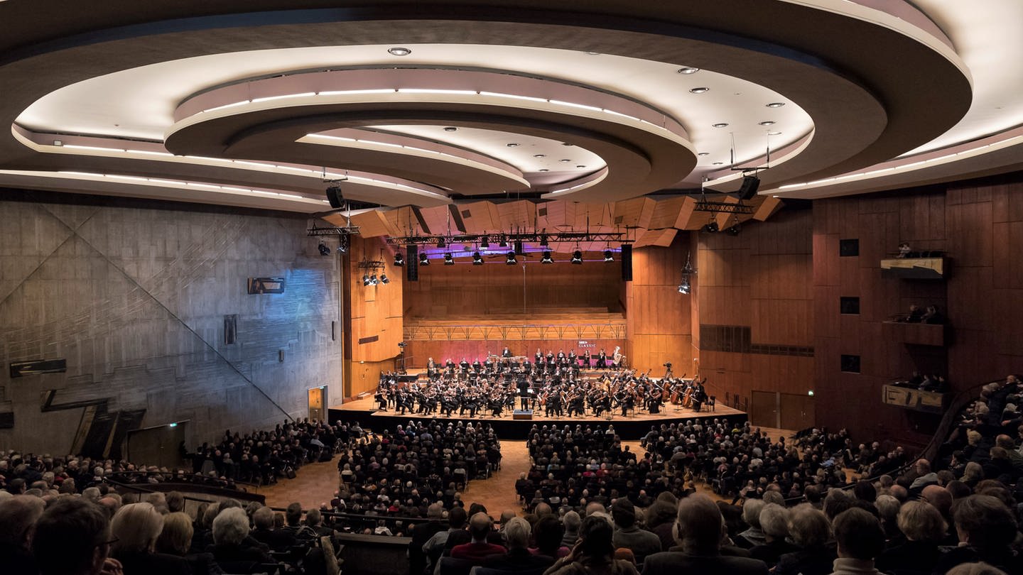 Liederhalle in Stuttgart mit dem SWR Symphonieorchester (Foto: SWR, Alexander Kluge)