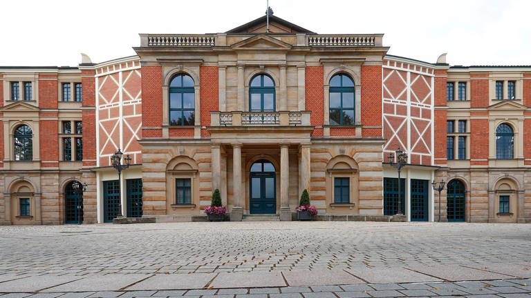 Das Bayreuther Festspielhaus 2020 (Foto: IMAGO, Imago / Peter Kolb)