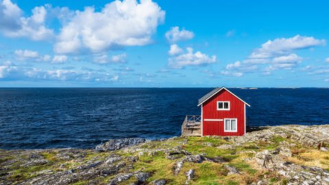Schwedisches Holzhaus auf den Schäreninseln