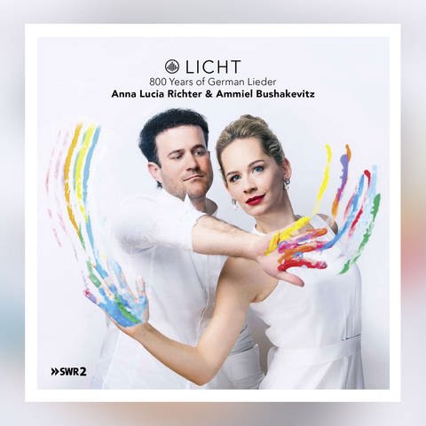 „Licht“ heißt das neue Album der Mezzo-Sopranistin Anna Lucia Richter und des Pianisten Ammiel Bushakevitz (Foto: Challenge Records & SWR)