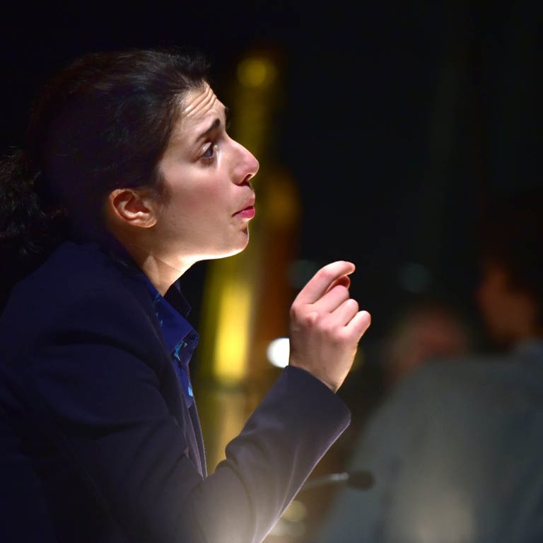 Marie Jacquot dirigiert am Stadttheater Duisburg (2020)