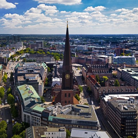 Stadtpanorama mit St. Jacobi Hamburg