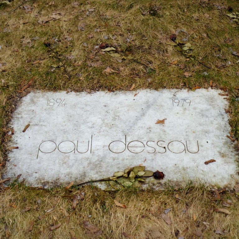 Grab von Paul Dessau
