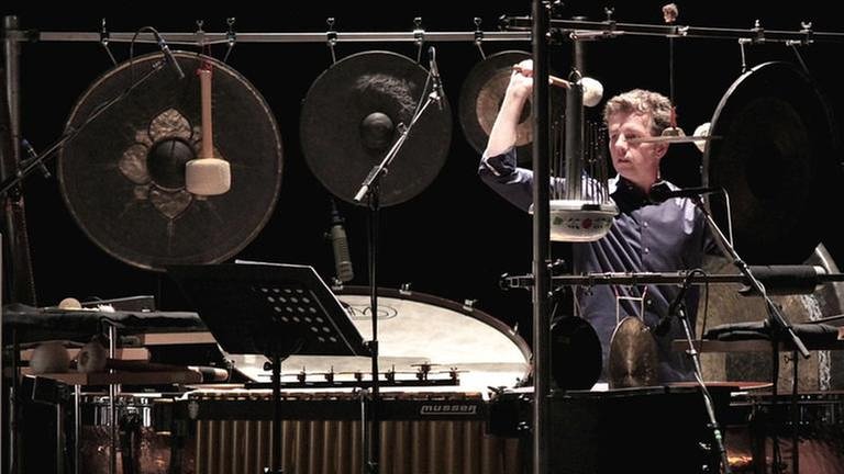 Dirk Rothbrust, Schlagzeuger des Ensemble musikFabrik (Foto: SWR, SWR - Tilman Stamer)